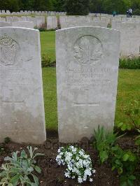 Etaples Military Cemetery - Jenkins, John